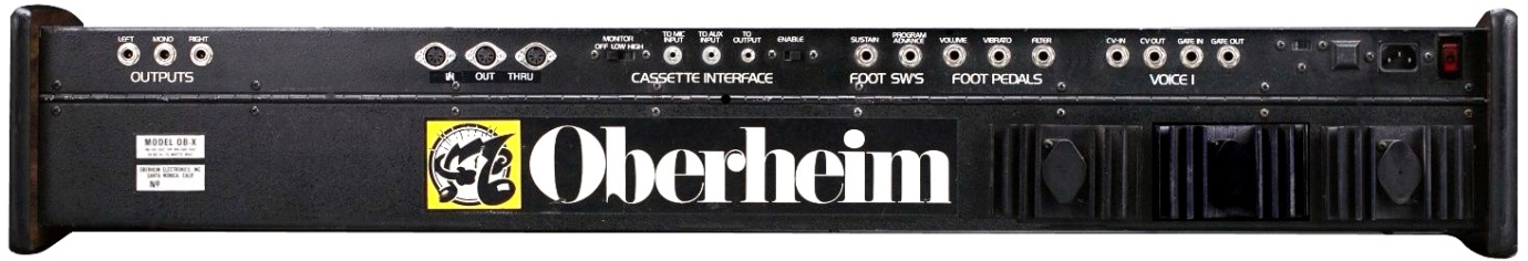 Oberheim OB-X Synthesizer Rückseite